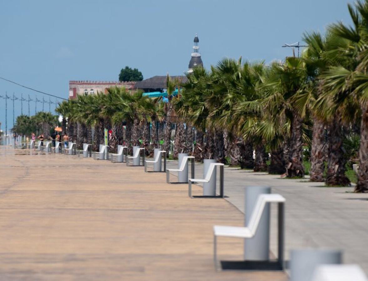 Hotel Batumi Inn Zewnętrze zdjęcie